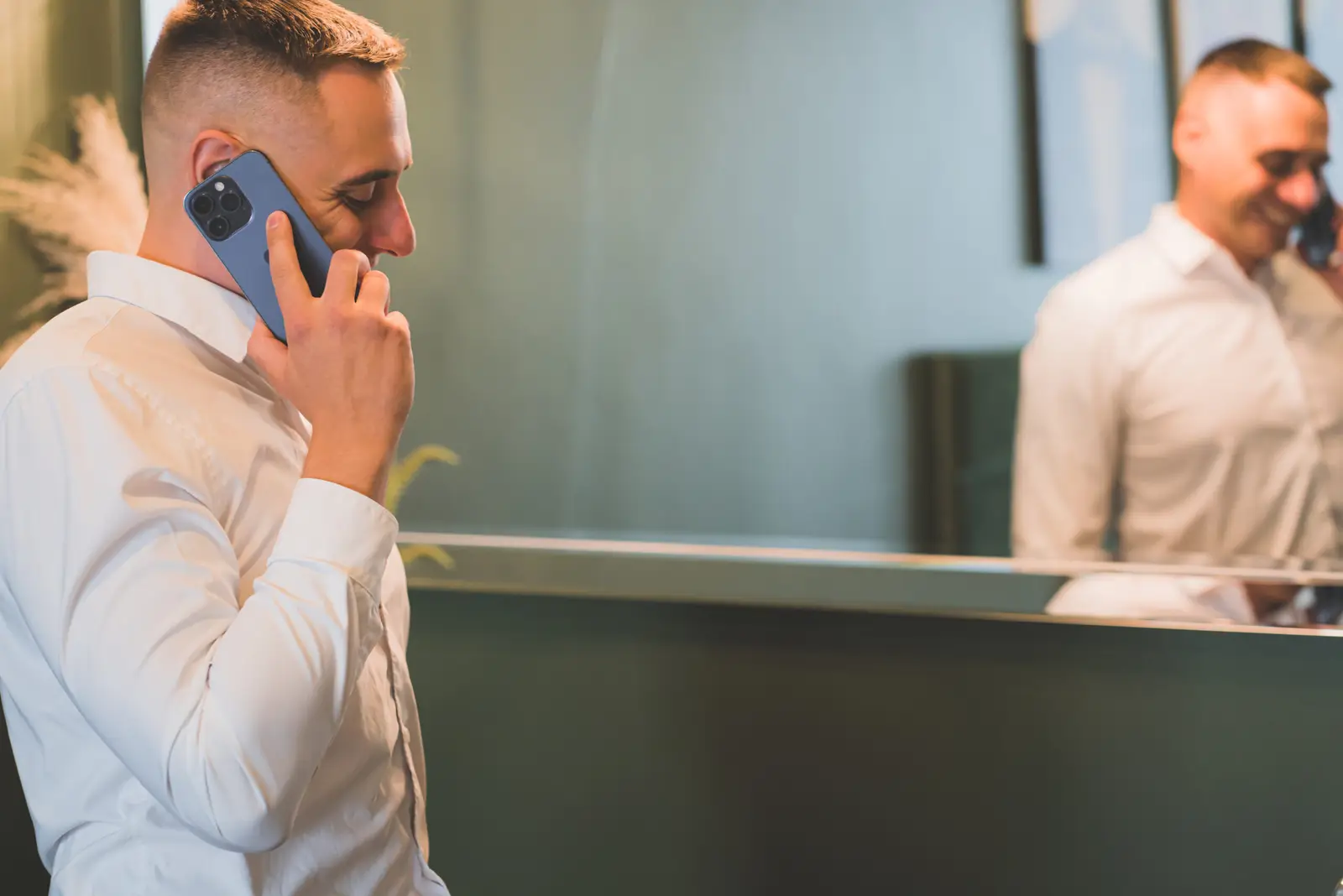 Susisiekite su mumis